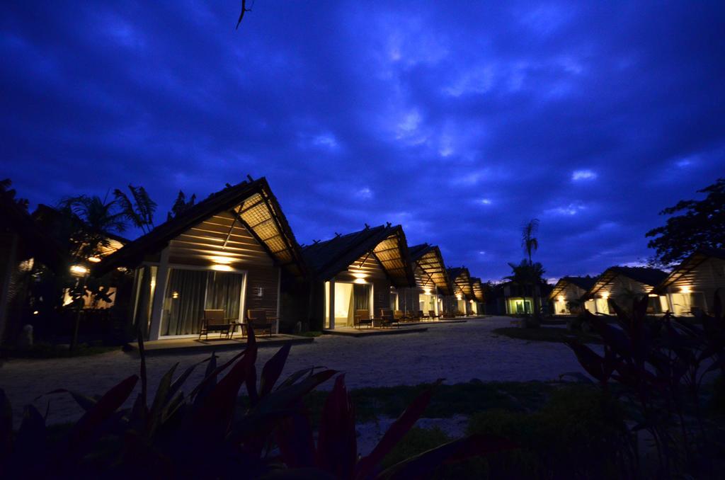 Blue Palawan Beach Club Puerto Princesa Exteriör bild